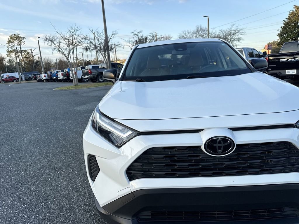 Used 2023 Toyota RAV4 LE image 5