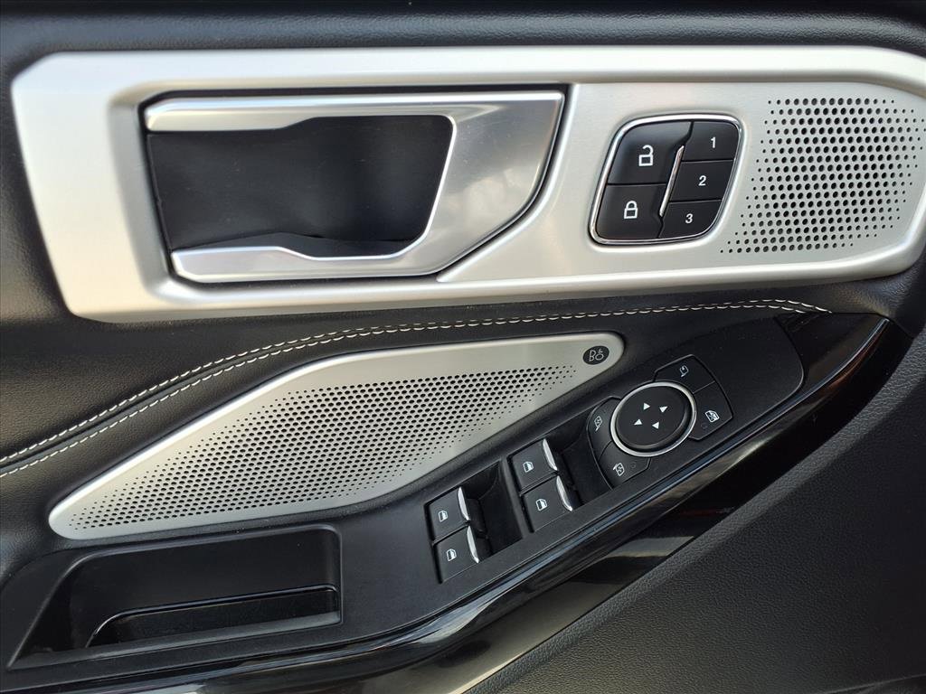 Used 2021 Ford Explorer ST w/ Equipment Group 401A image 21