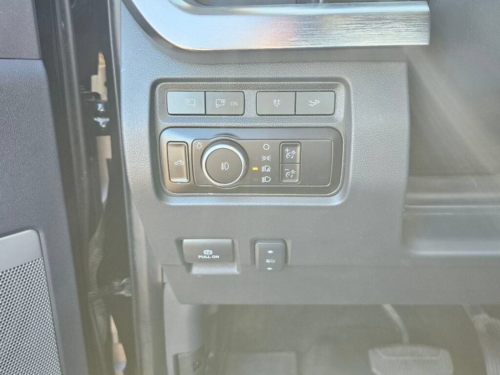 Certified 2023 Ford F350 Lariat w/ Lariat Ultimate Package AWD/4WD image 21