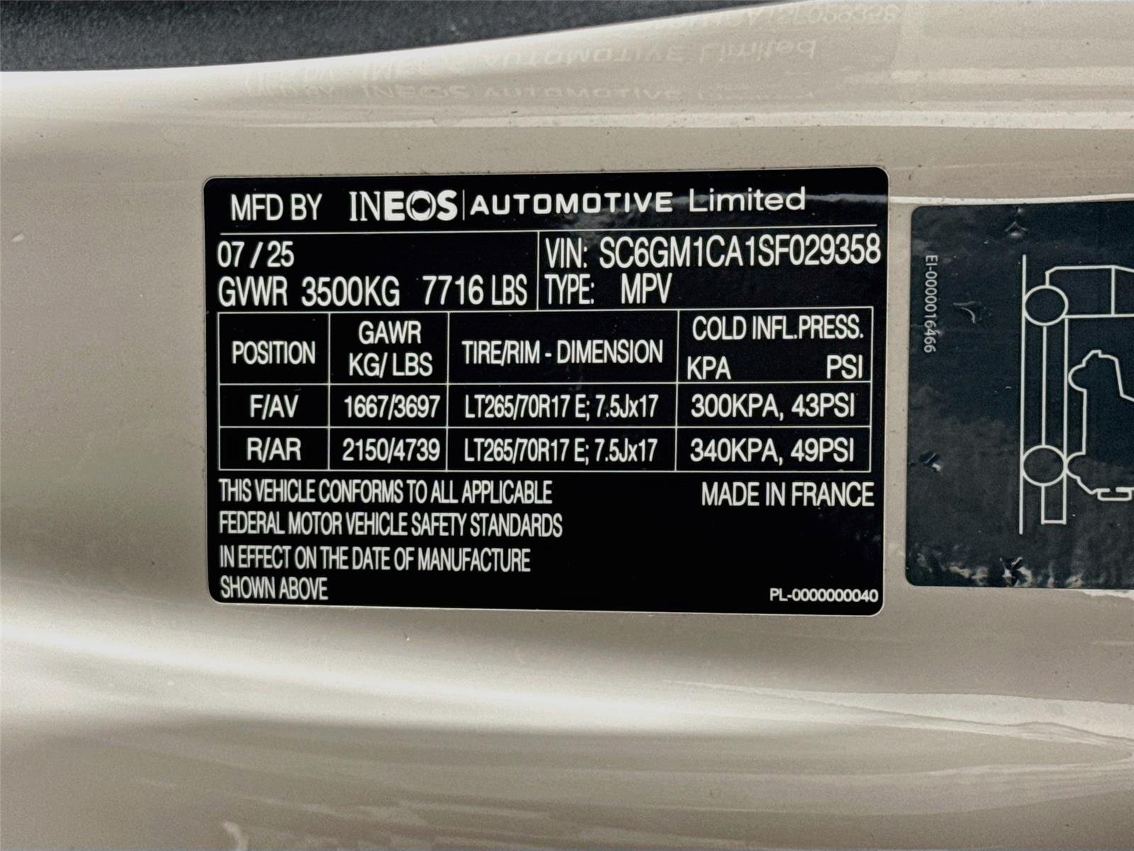 Used 2025 INEOS Grenadier Station Wagon AWD/4WD image 31