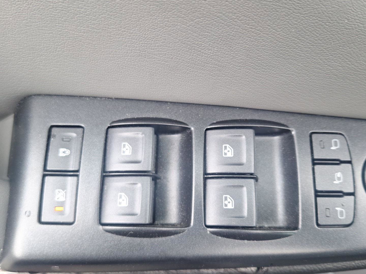 Used 2019 Chevrolet Tahoe LT w/ LT Signature Package AWD/4WD image 26