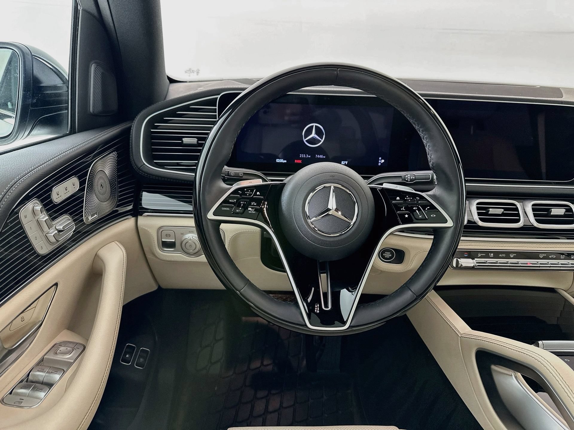 Used 2024 Mercedes-Benz GLE 450e 4MATIC image 25
