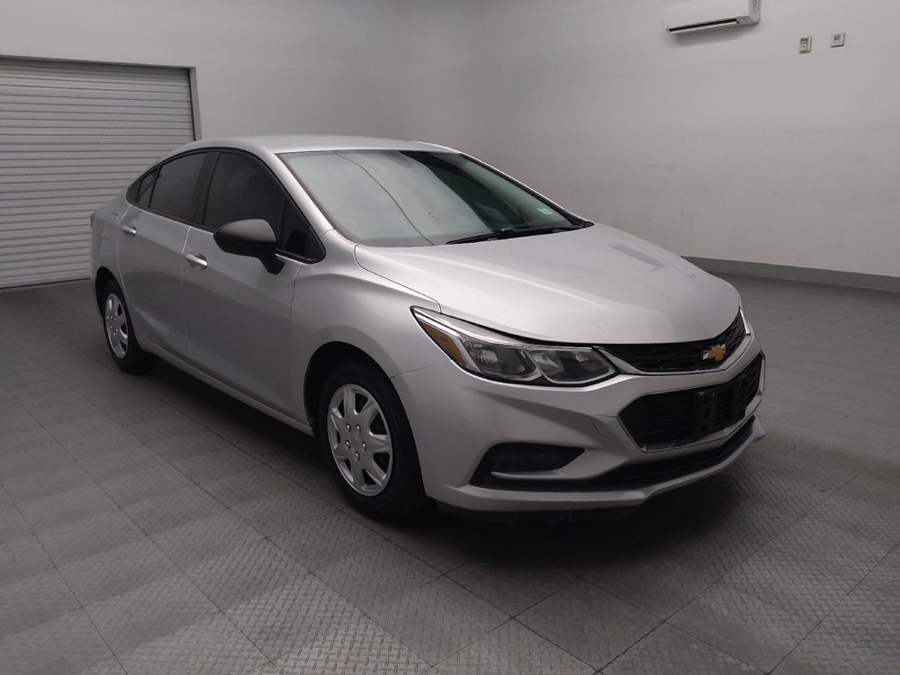 Used 2017 Chevrolet Cruze LS FWD image 13