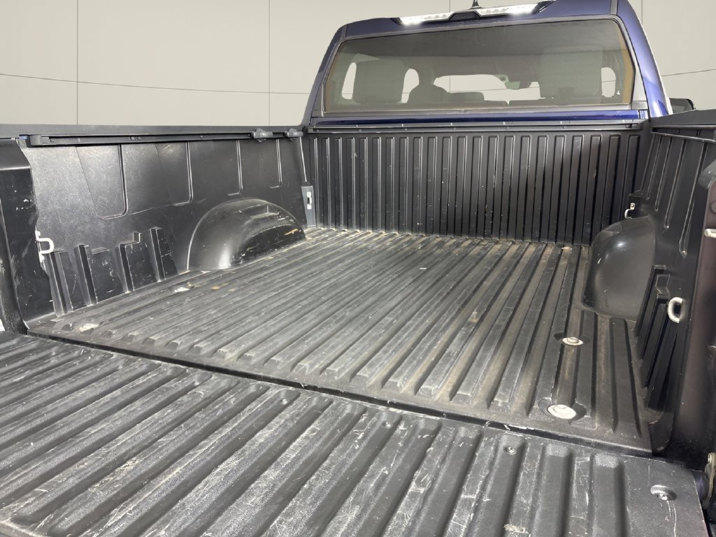 Used 2022 Toyota Tundra SR5 w/ Convenience Package RWD image 10
