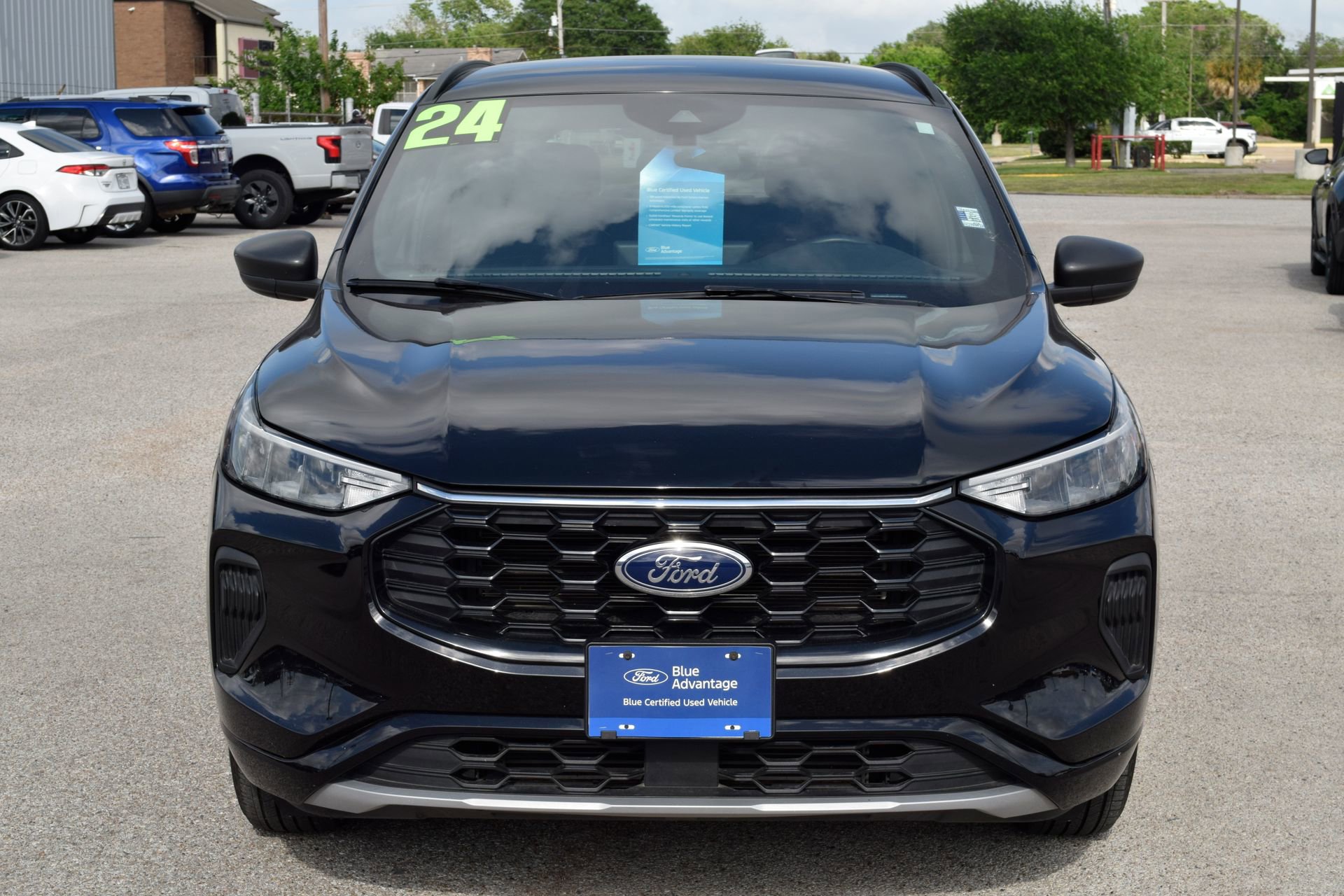 Certified 2024 Ford Escape ST-Line w/ Tech Pack #1 FWD image 2