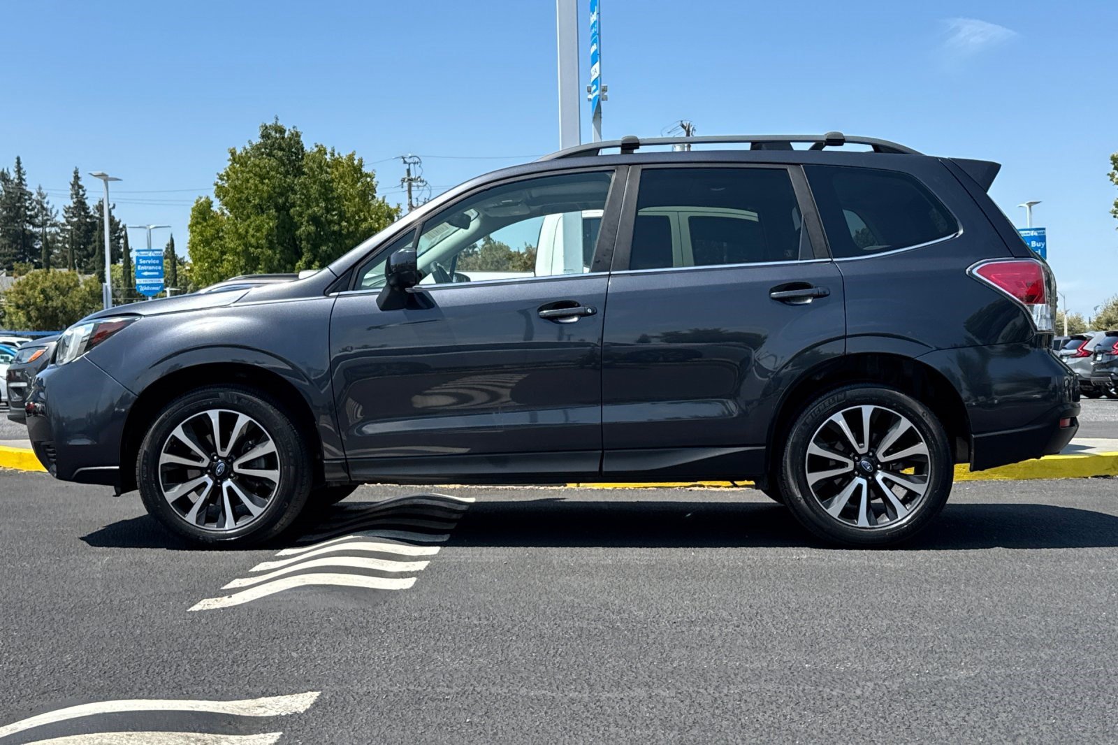 Used 2017 Subaru Forester 2.0XT Premium w/ Popular Package #2A AWD/4WD image 2