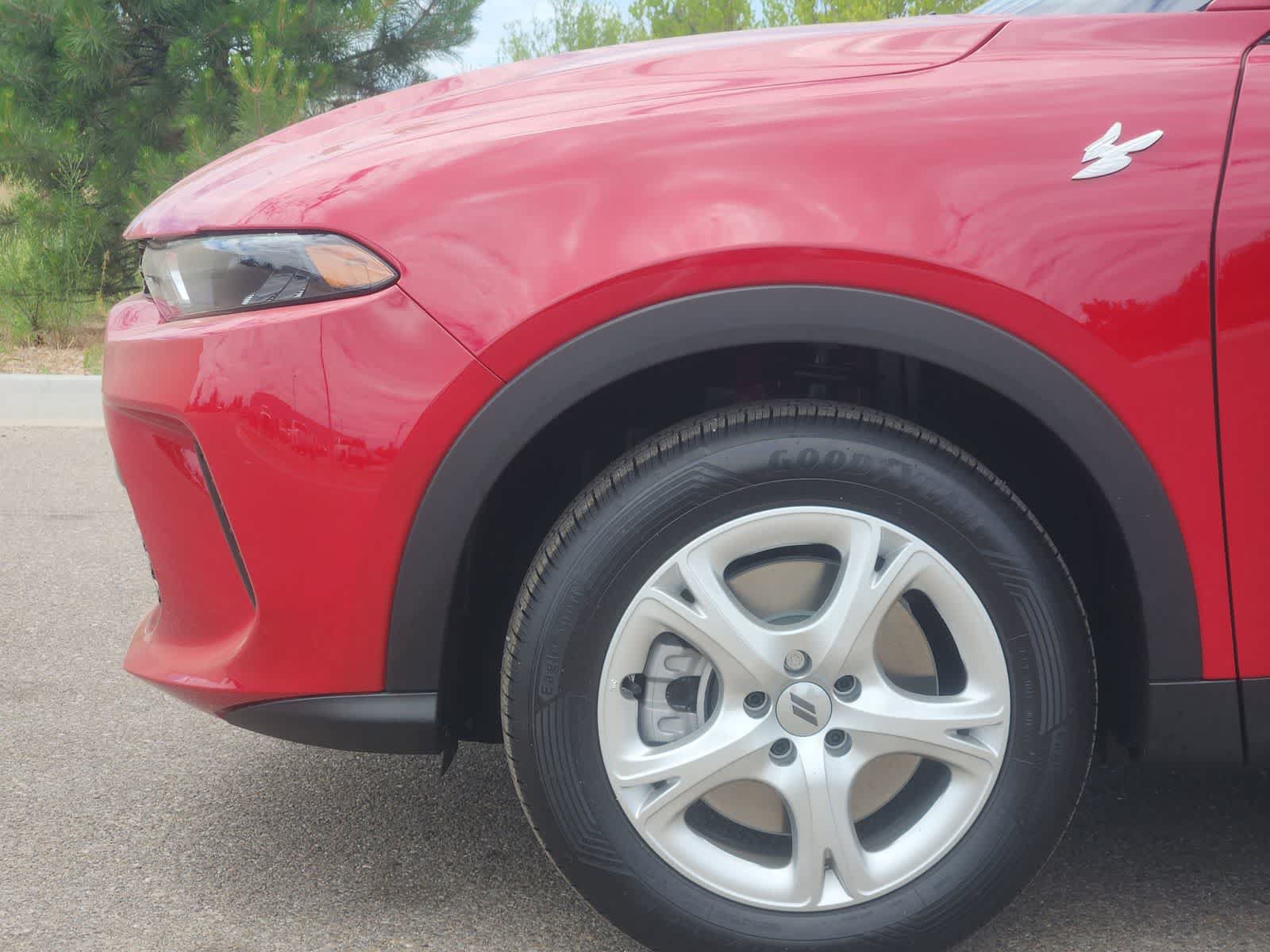 New 2025 Dodge Hornet GT w/ Cold Weather Group AWD/4WD image 9