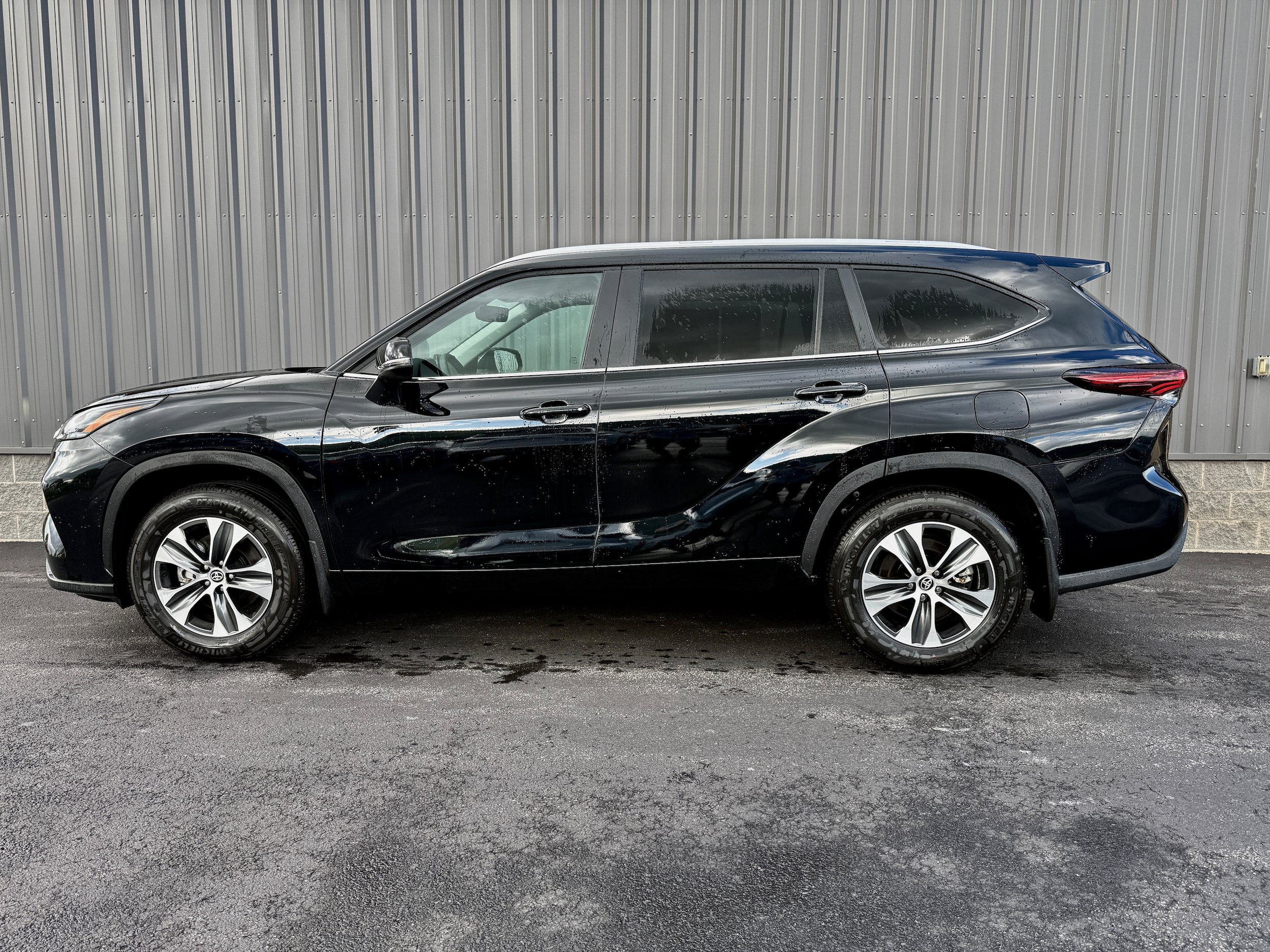 Certified 2026 Toyota Highlander XLE AWD/4WD image 11