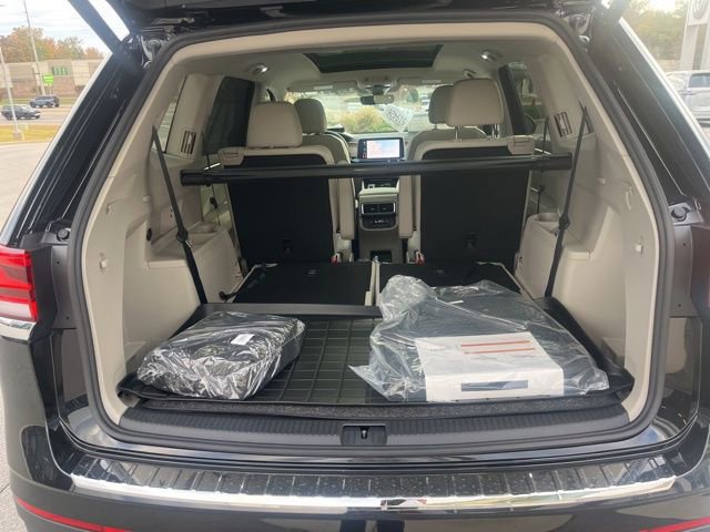 New 2026 Volkswagen Atlas SE image 28