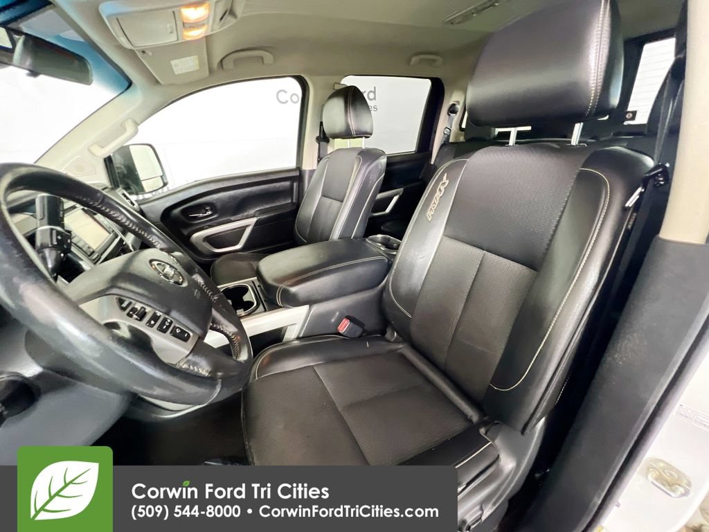 Used 2018 Nissan Titan PRO-4X AWD/4WD image 23