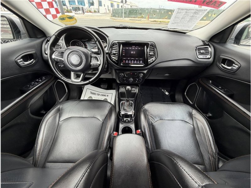 Used 2020 Jeep Compass Limited FWD image 28