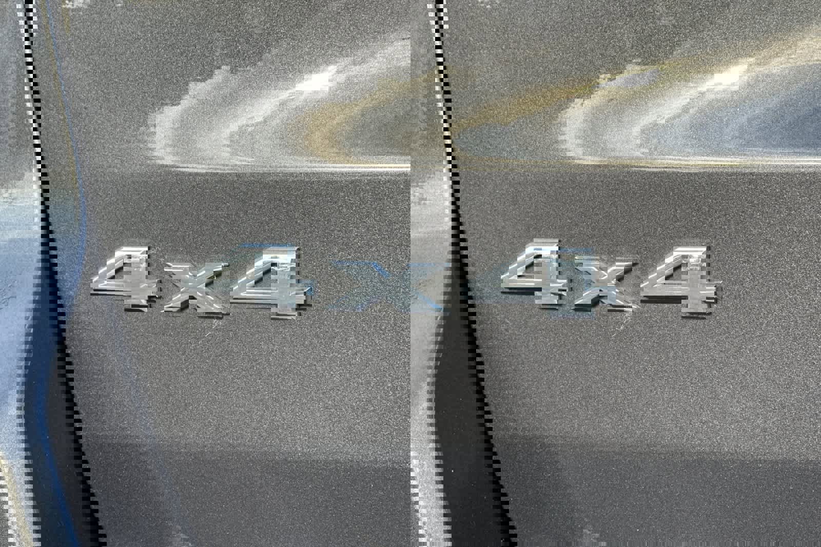 Used 2017 Jeep Grand Cherokee Overland w/ Jeep Active Safety Group image 27