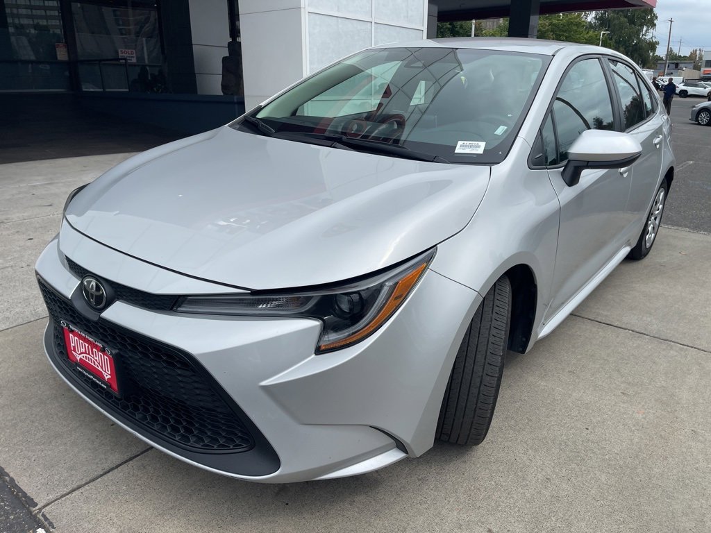 Used 2021 Toyota Corolla LE image 50