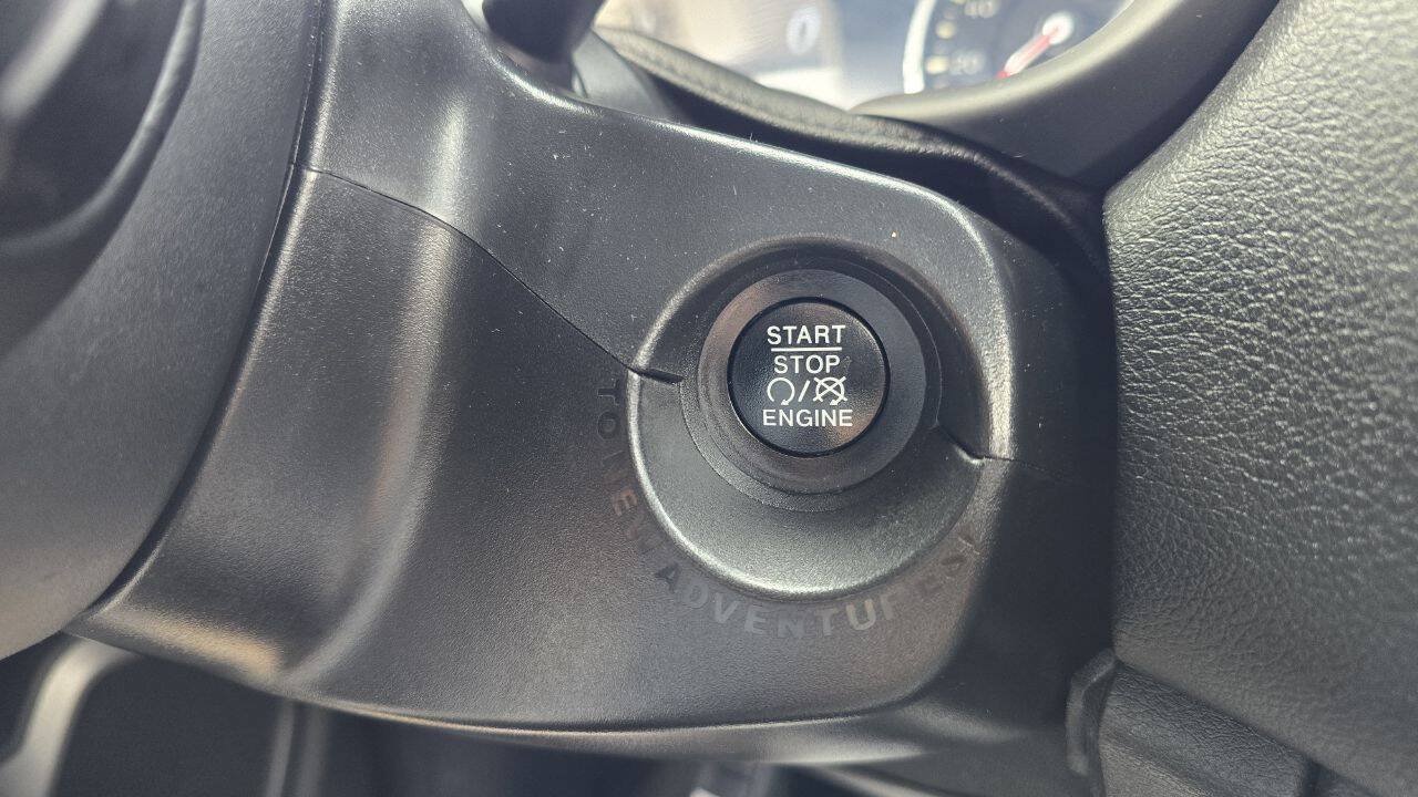 Used 2019 Jeep Renegade Limited w/ Quick Order Package 22P FWD image 28