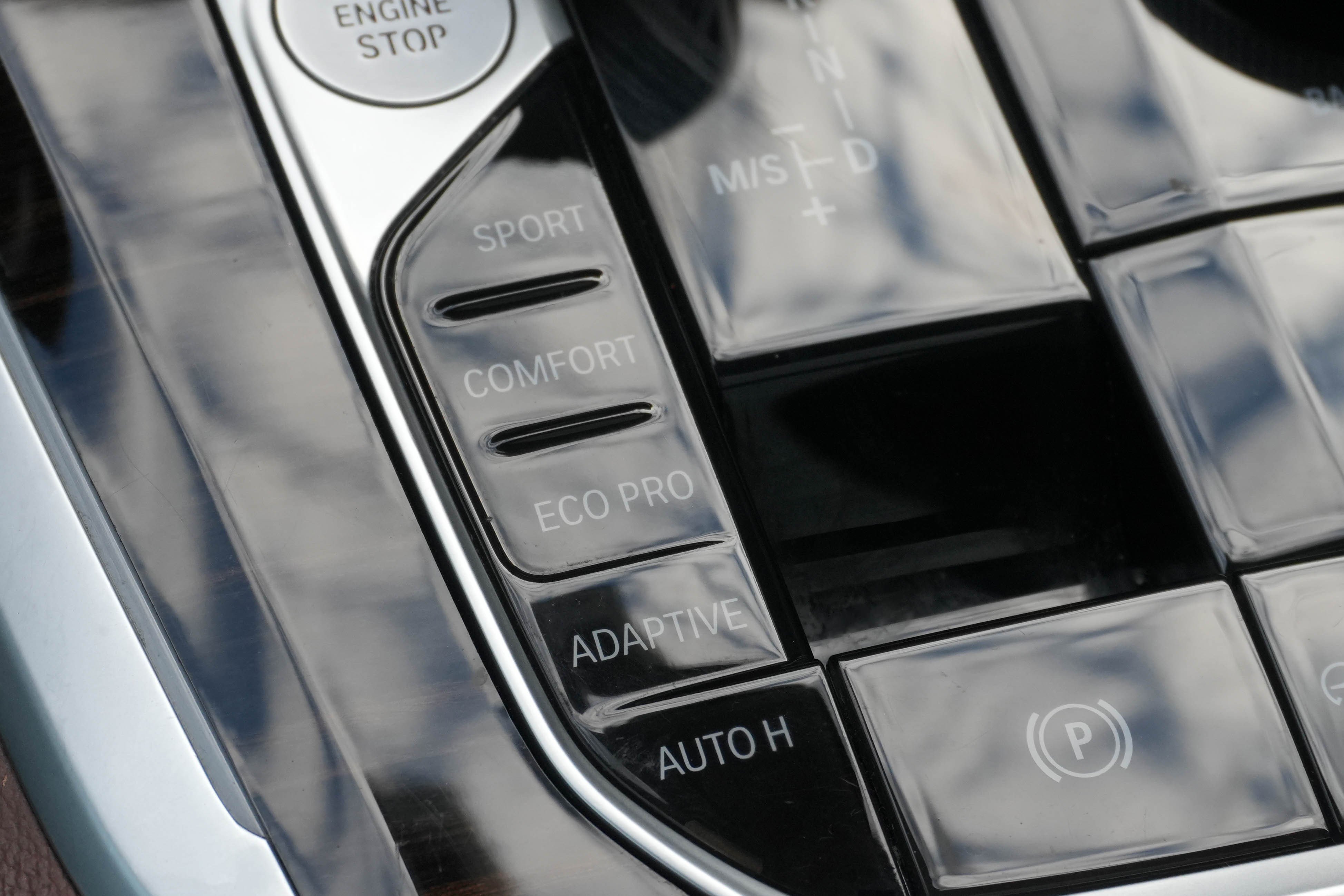 Used 2020 BMW X5 xDrive40i w/ Executive Package image 31