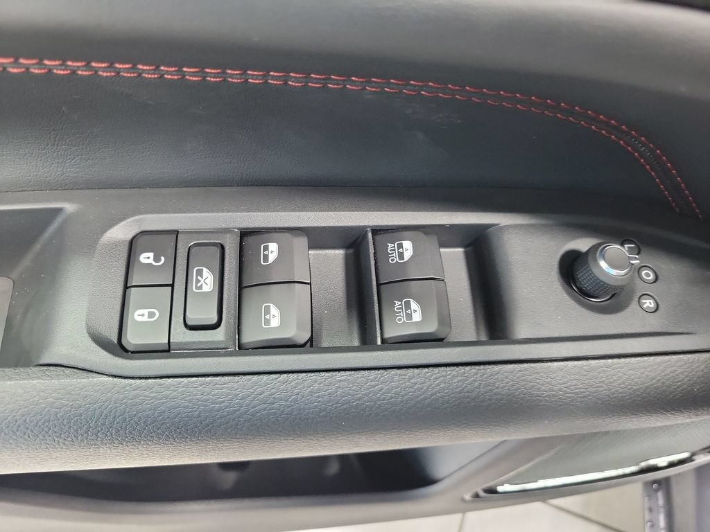 New 2026 Jeep Compass Trailhawk w/ Sun, Sound & Navigation Group AWD/4WD image 12