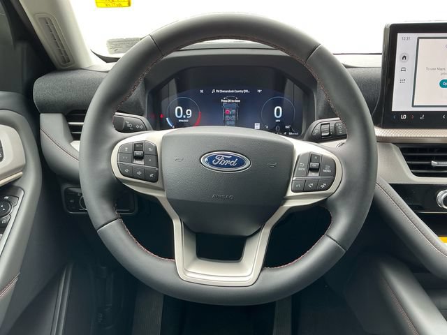 Used 2026 Ford Explorer Active AWD/4WD image 13
