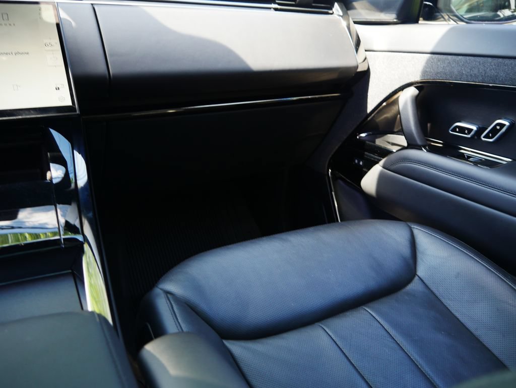 Used 2024 Land Rover Range Rover Sport SE AWD/4WD image 30