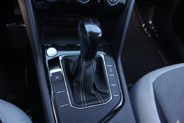 Certified 2023 Volkswagen Taos S FWD image 27