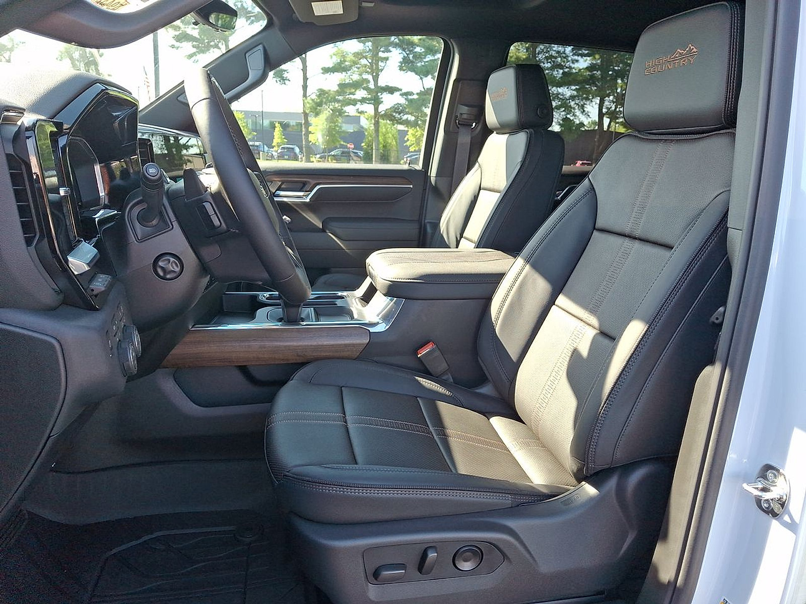 New 2026 Chevrolet Silverado 1500 High Country AWD/4WD image 14