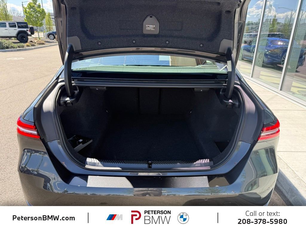 Certified 2025 BMW 530i xDrive AWD/4WD image 9