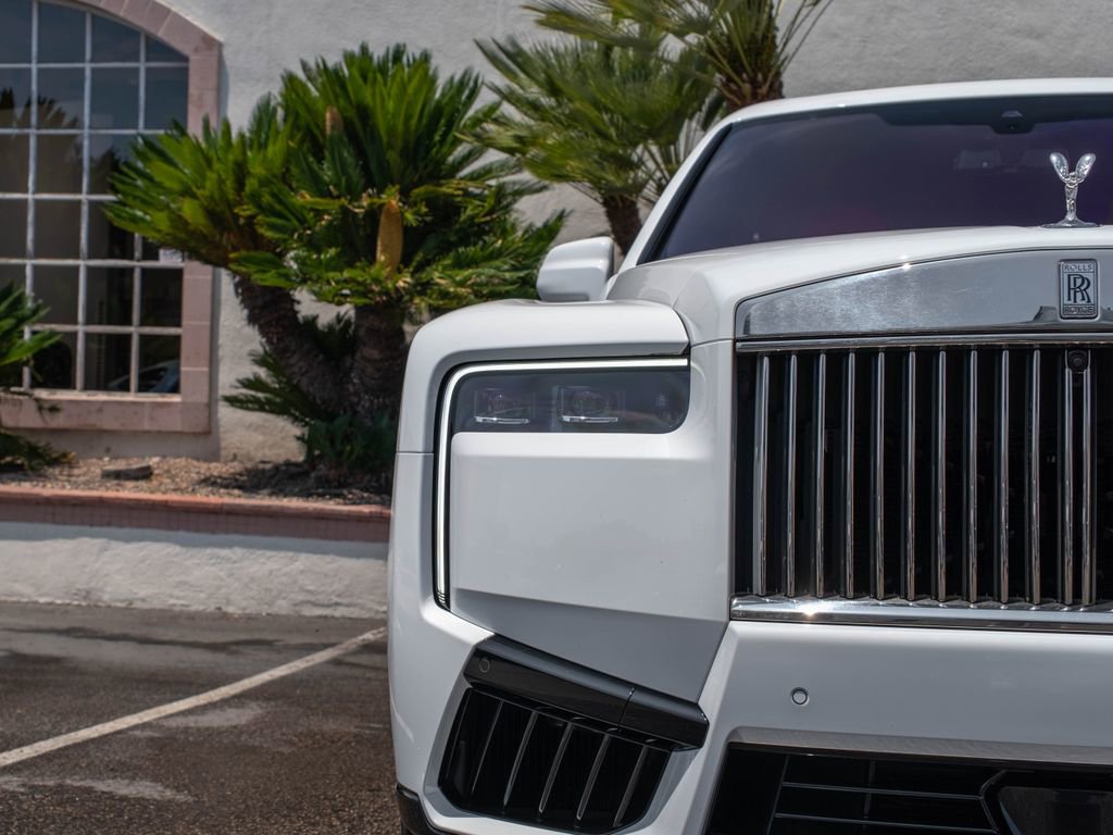 Used 2025 Rolls-Royce Cullinan AWD/4WD image 43