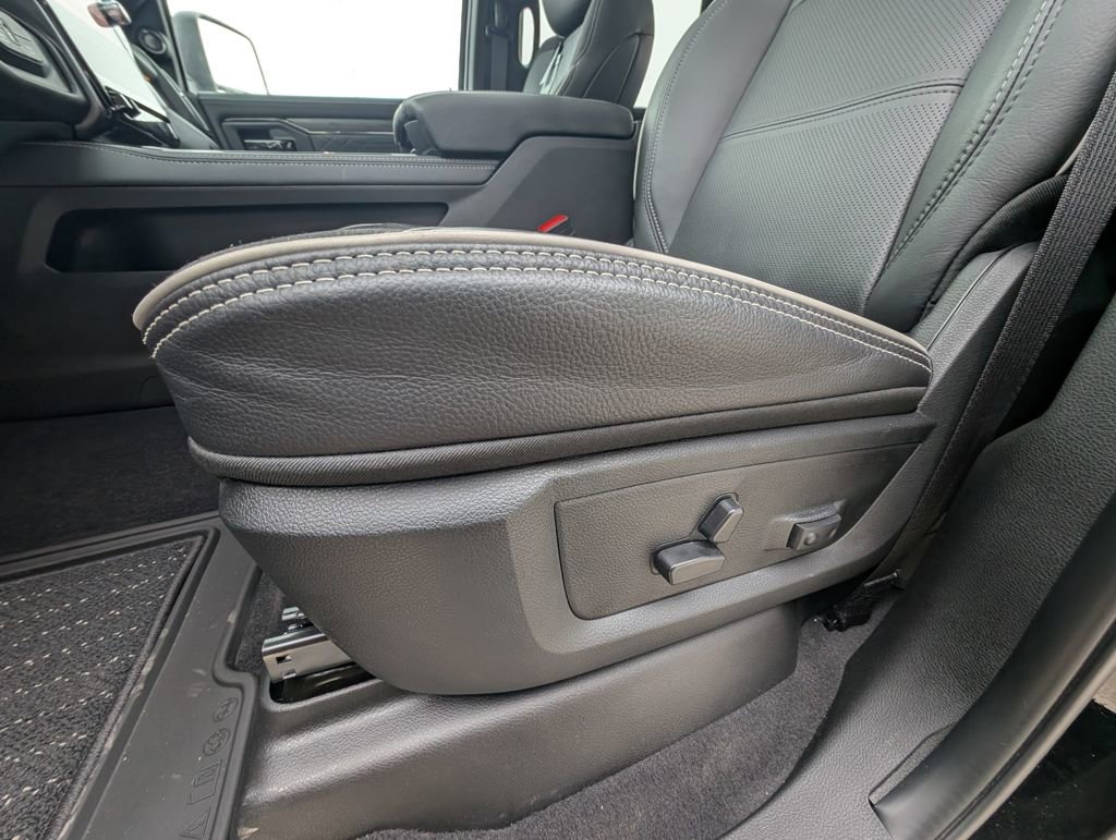 New 2026 RAM 3500 Limited image 15