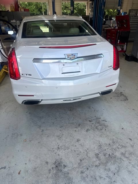 Used 2015 Cadillac CTS Luxury RWD image 4