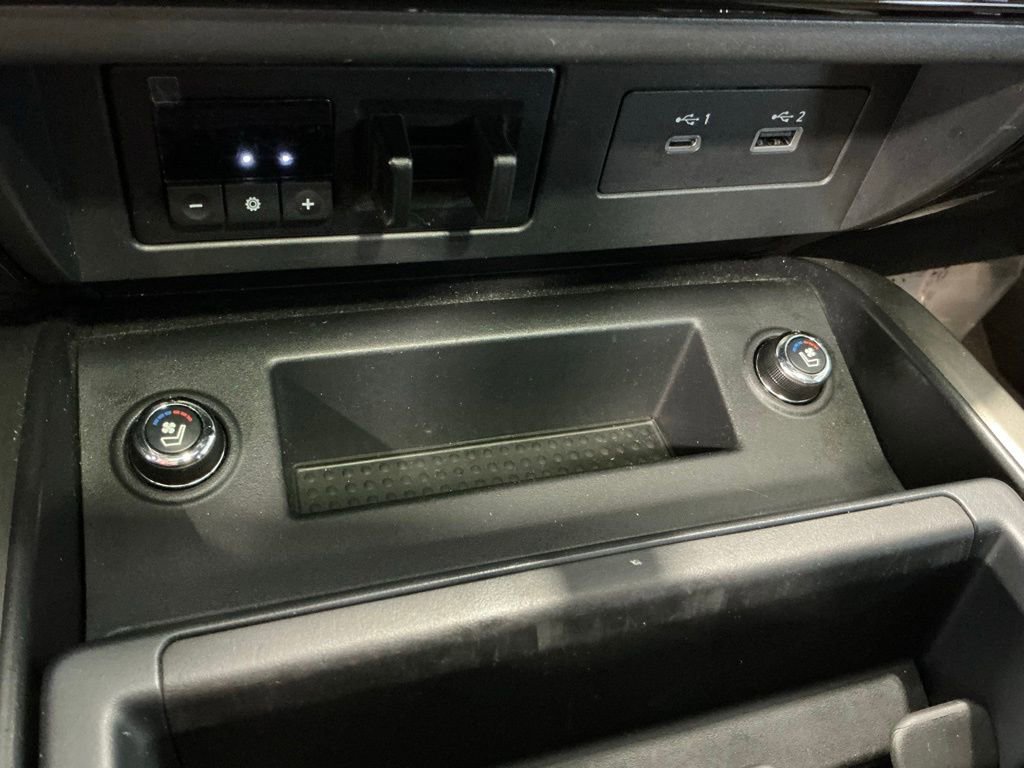 Used 2023 Nissan Titan Platinum Reserve w/ Moonroof Package image 11