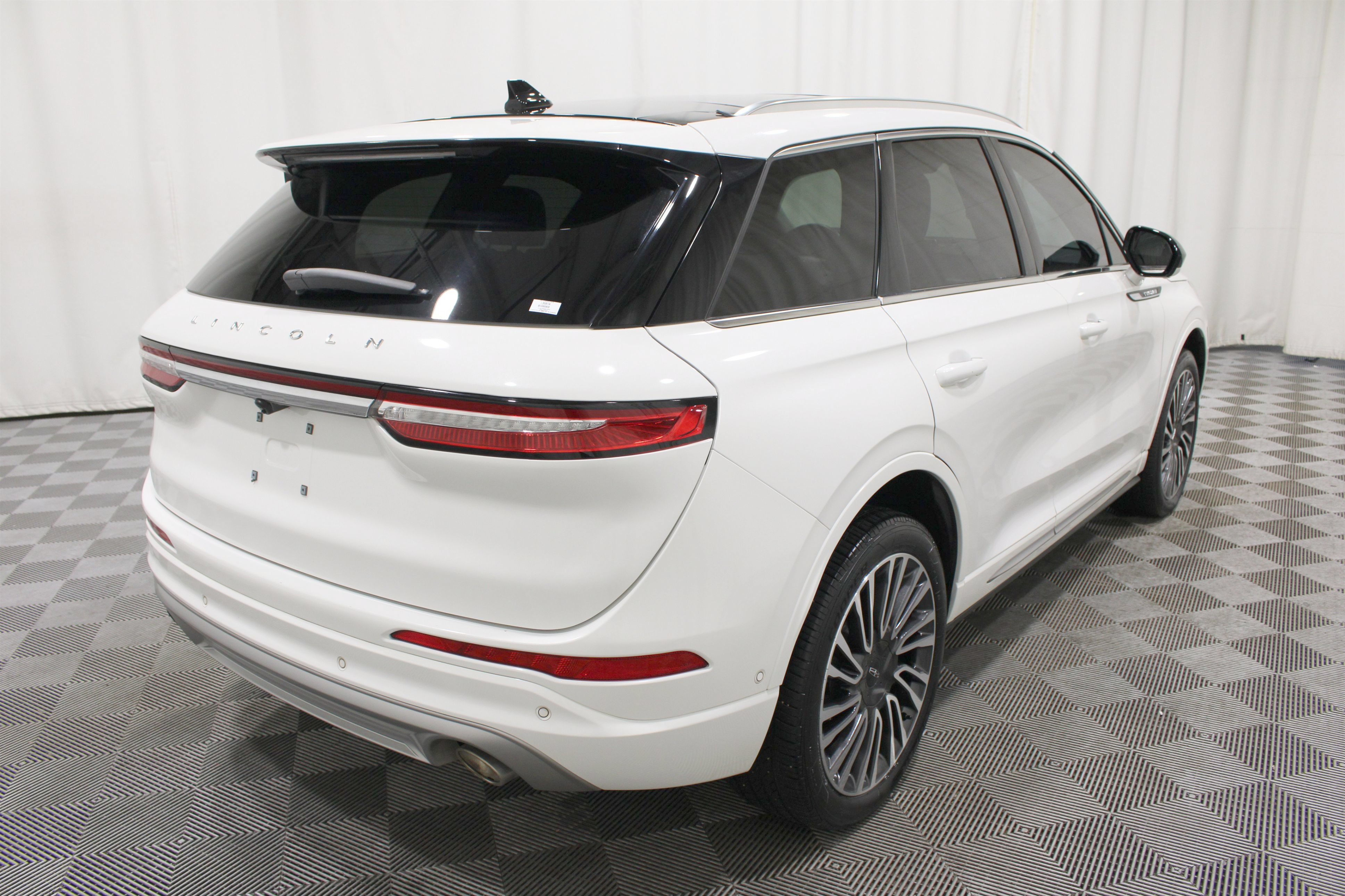 Certified 2022 Lincoln Corsair AWD w/ Premium Package image 30