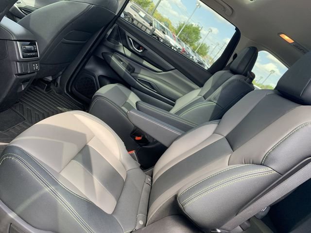 Used 2024 Subaru Ascent Onyx Edition image 10