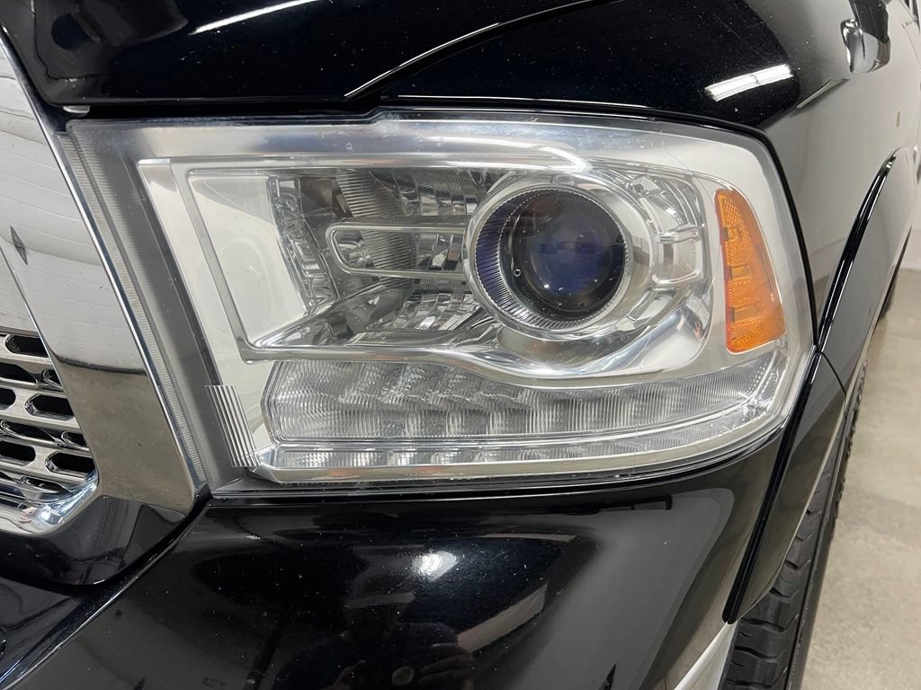 Used 2014 RAM 1500 Laramie AWD/4WD image 16