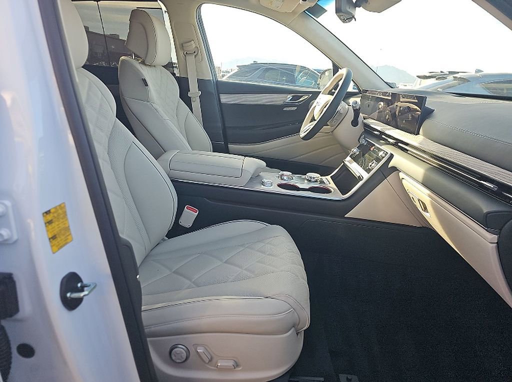 Used 2026 Genesis GV80 3.5T Prestige image 9