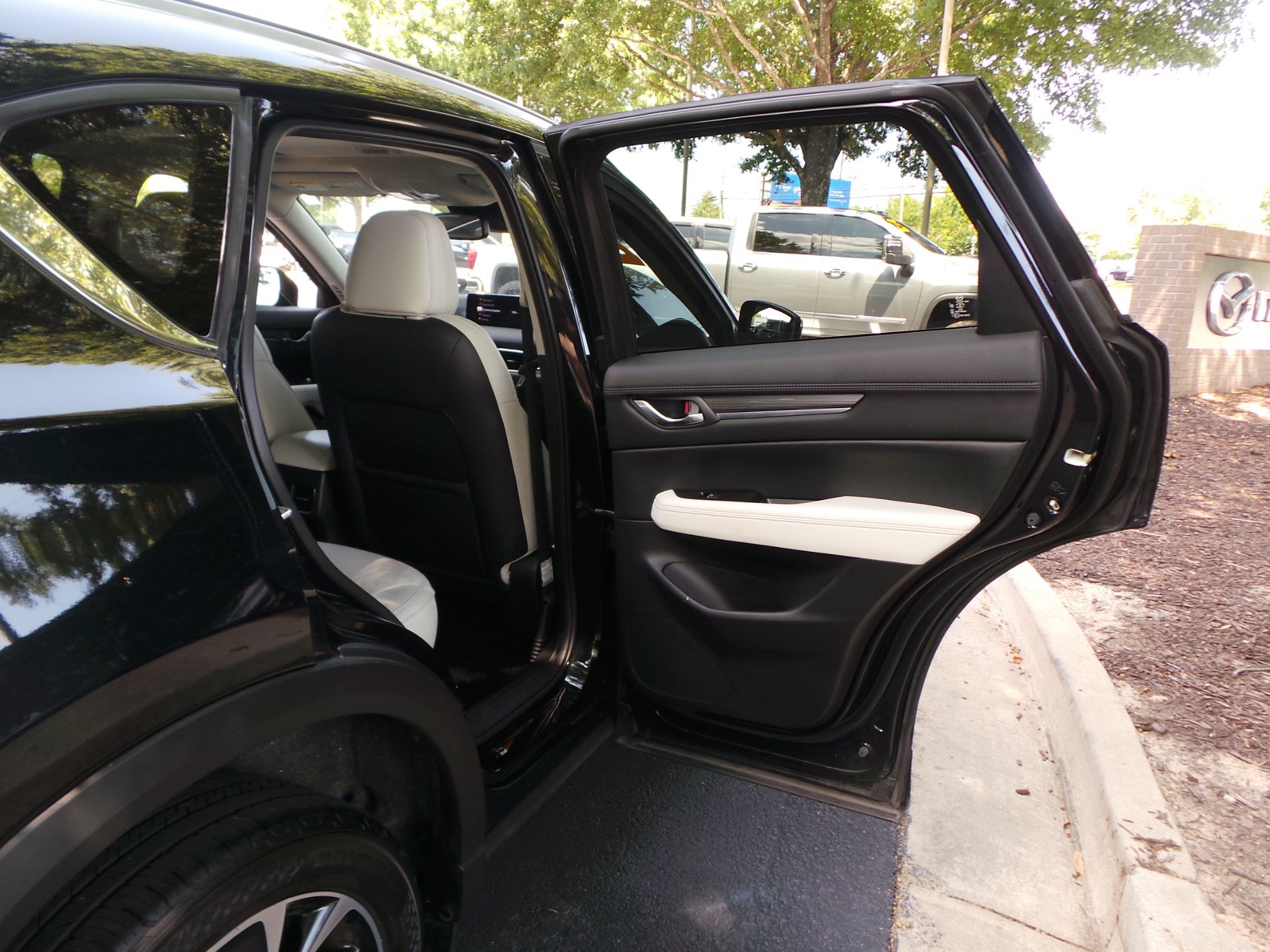 Used 2022 MAZDA CX-5 AWD 2.5 S w/ Premium Plus Pkg image 32