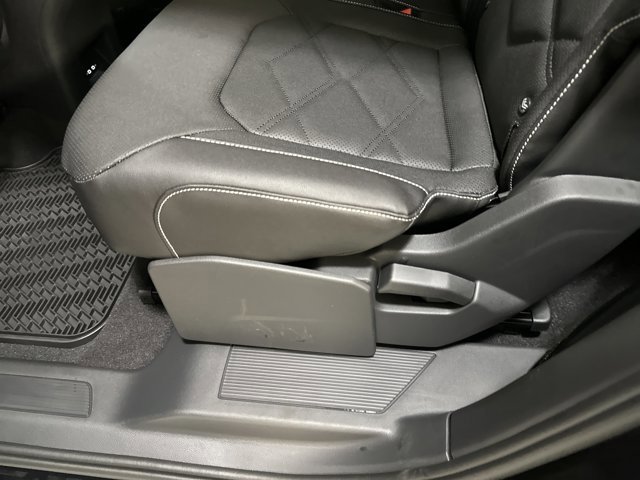 New 2026 Volkswagen Atlas SE image 22