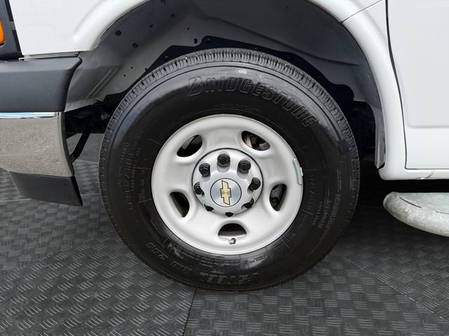 Used 2024 Chevrolet Express 2500 w/ Driver Convenience Package image 13