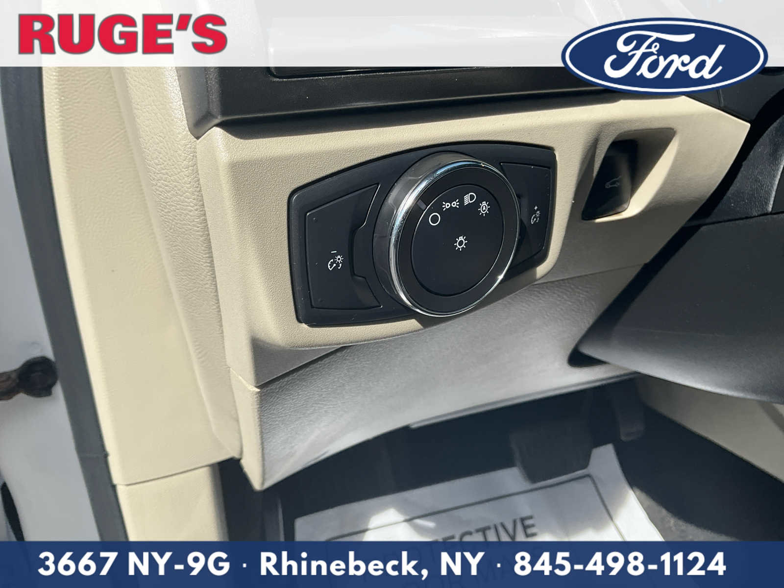 Used 2019 Ford Fusion SEL image 16