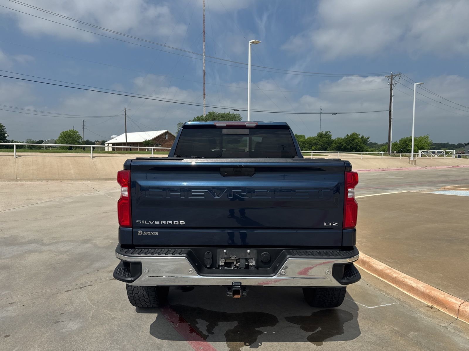 Used 2020 Chevrolet Silverado 1500 LTZ w/ LTZ Convenience Package AWD/4WD image 6