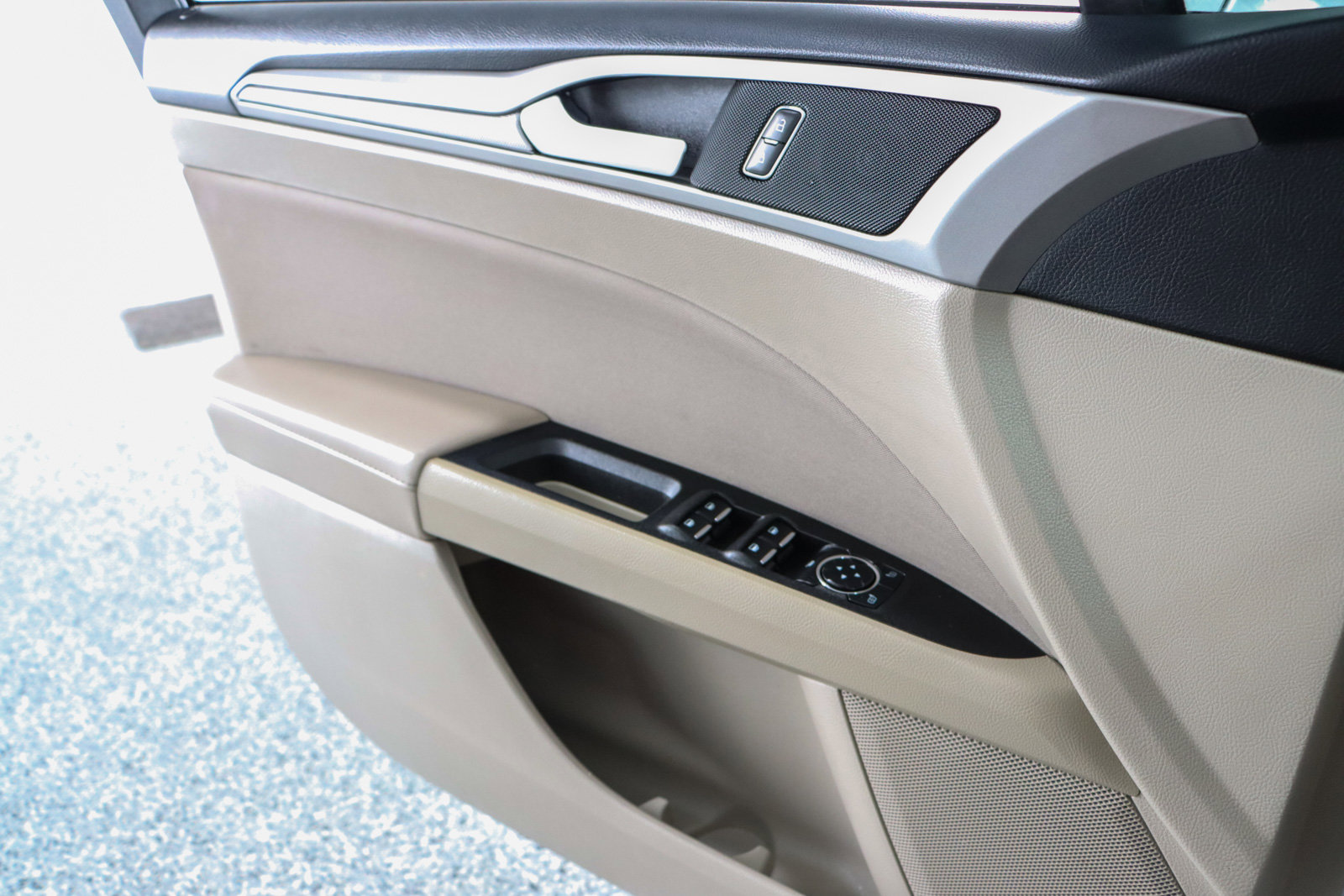 Used 2018 Ford Fusion SE image 21