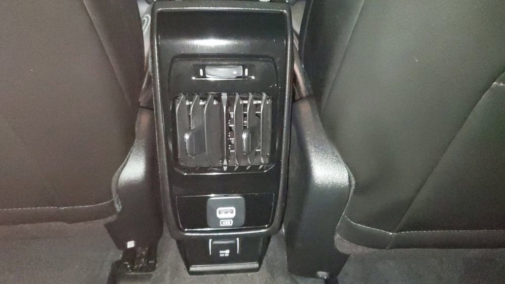 Used 2023 Jeep Compass Altitude image 12