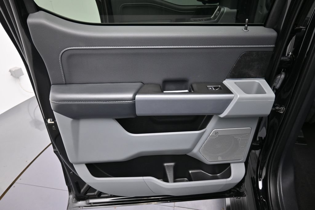 Used 2024 Ford F150 Lightning Flash AWD/4WD image 25