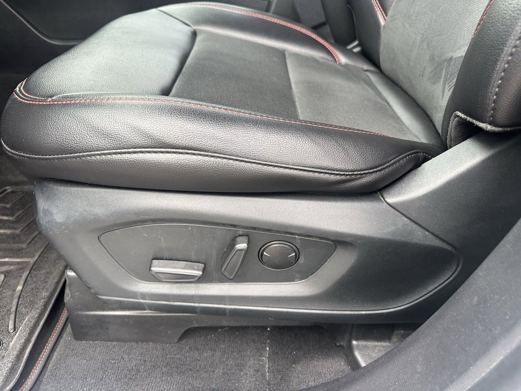 Used 2022 Ford Explorer ST-Line image 12