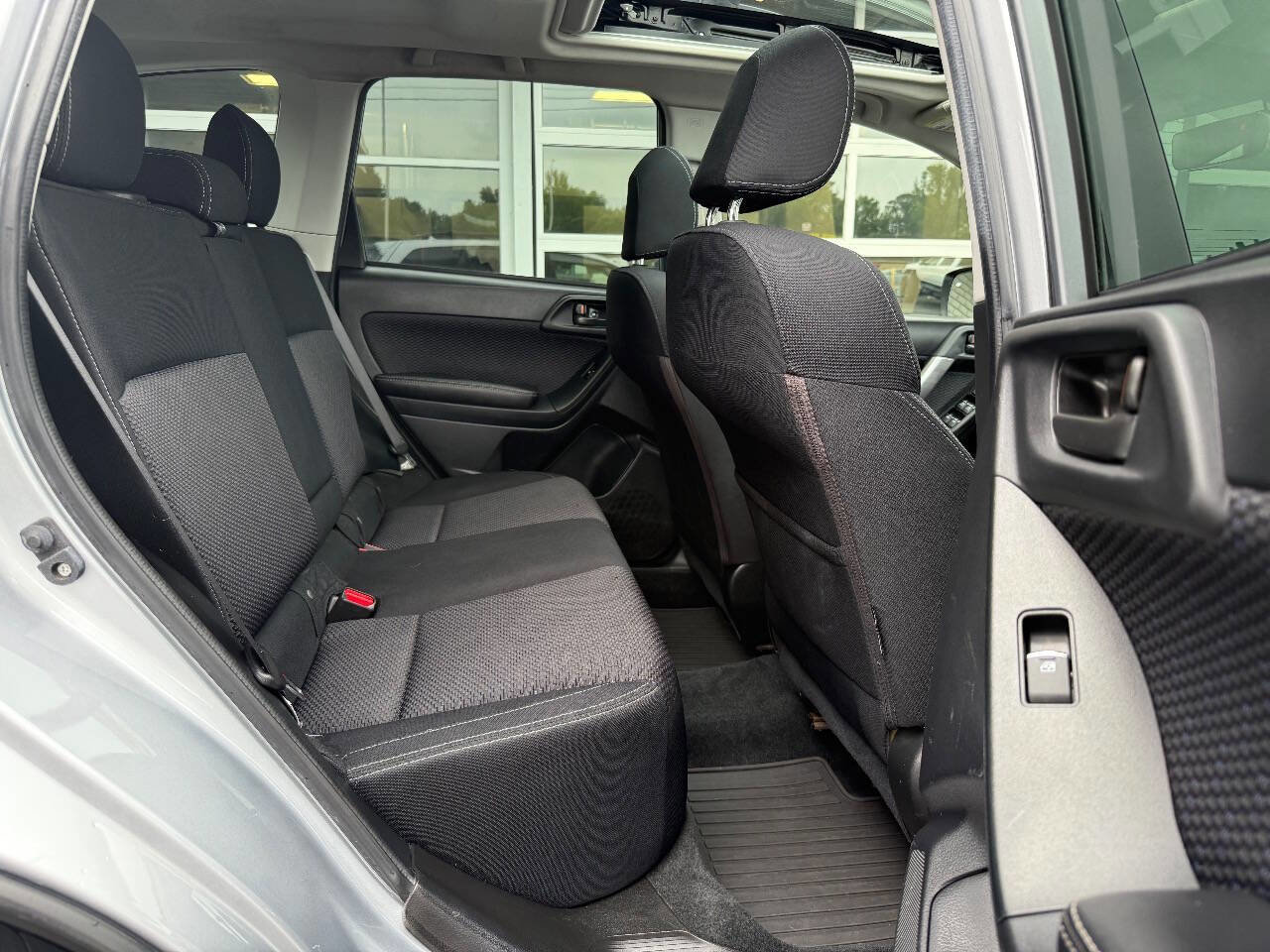 Used 2018 Subaru Forester 2.5i Premium image 32