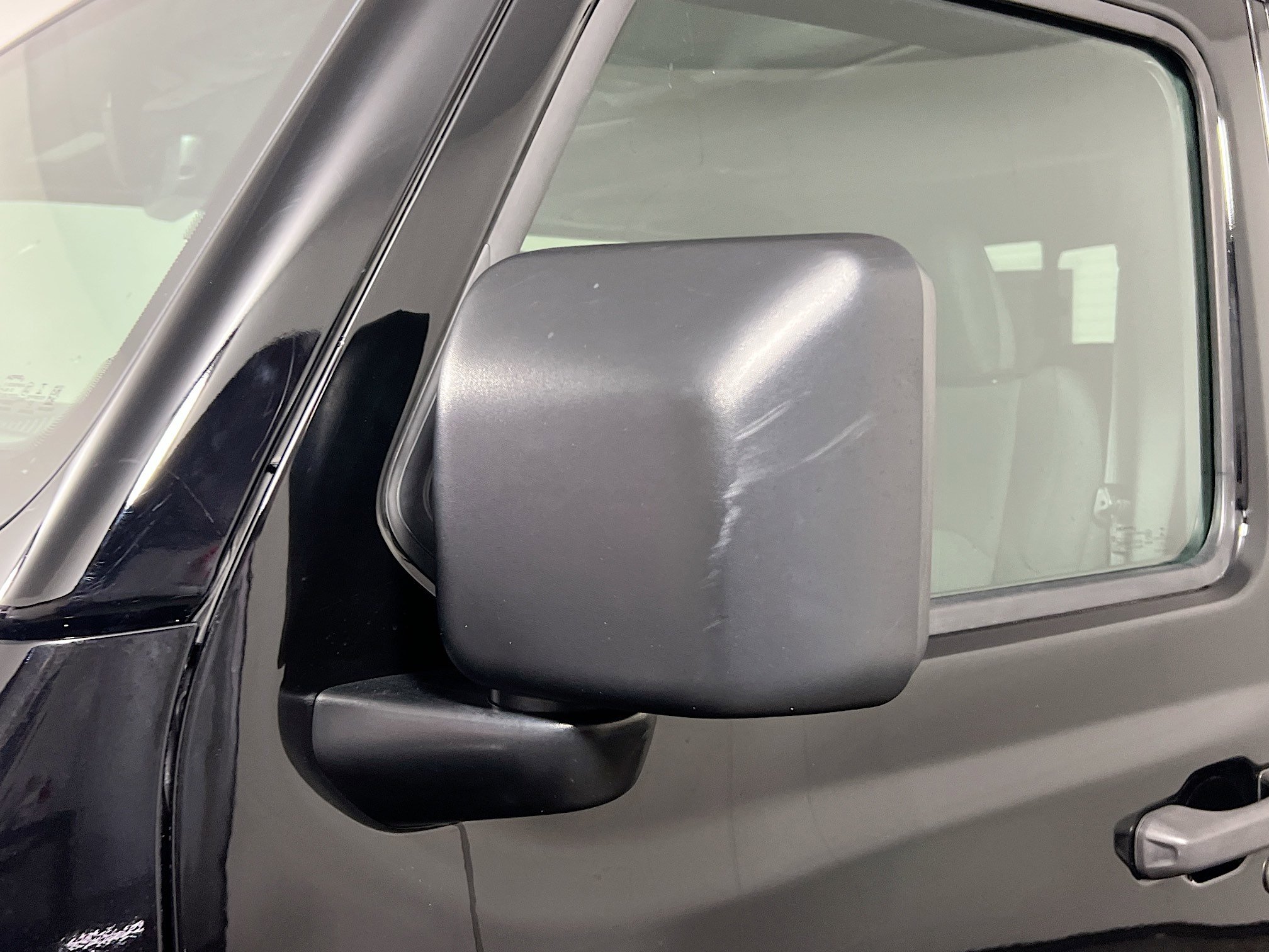 Used 2022 Jeep Gladiator Willys image 12