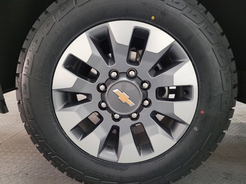 Used 2022 Chevrolet Silverado 2500 Custom w/ Custom Value Package RWD image 31