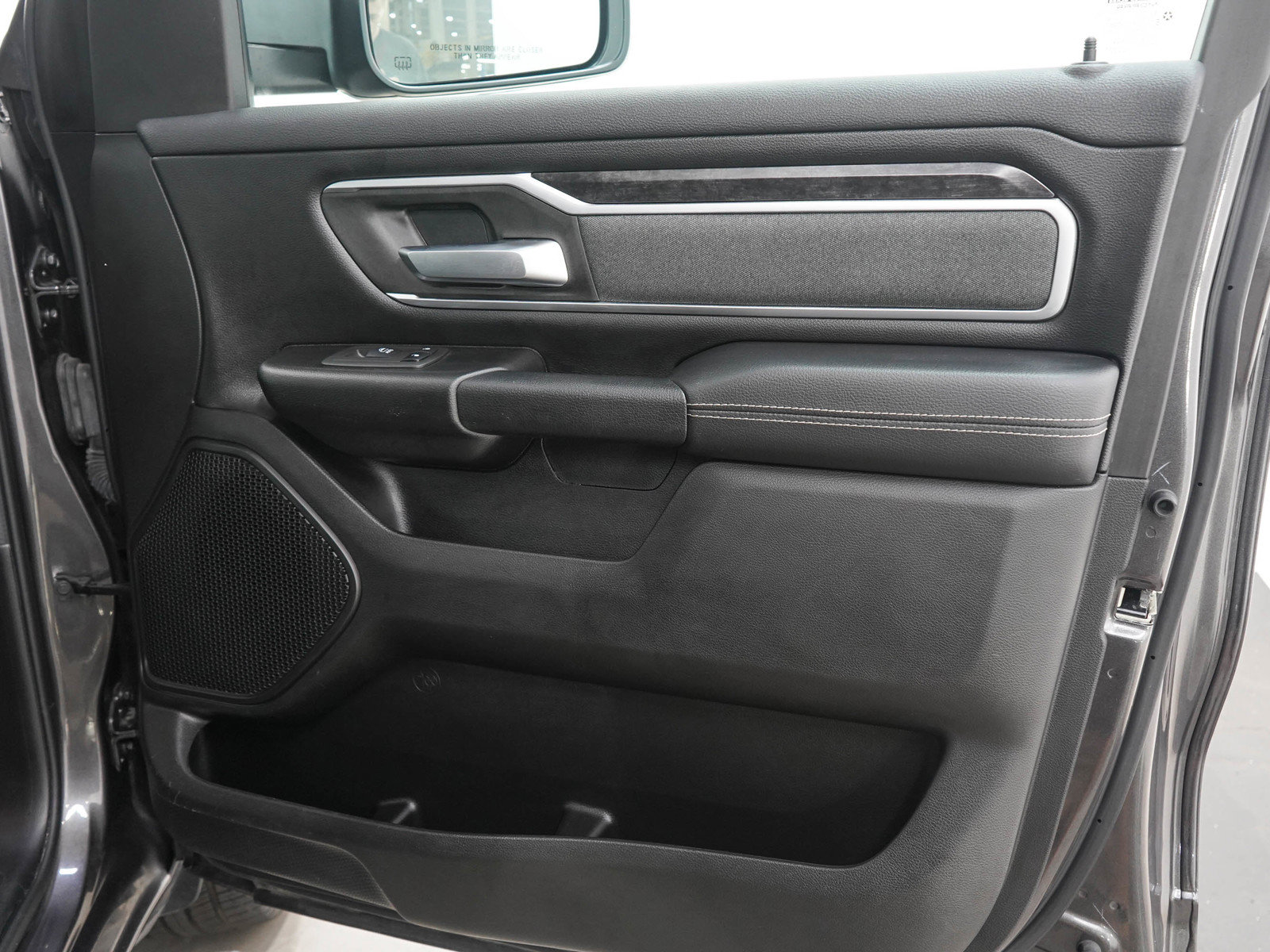 Used 2022 RAM 1500 Big Horn AWD/4WD image 12
