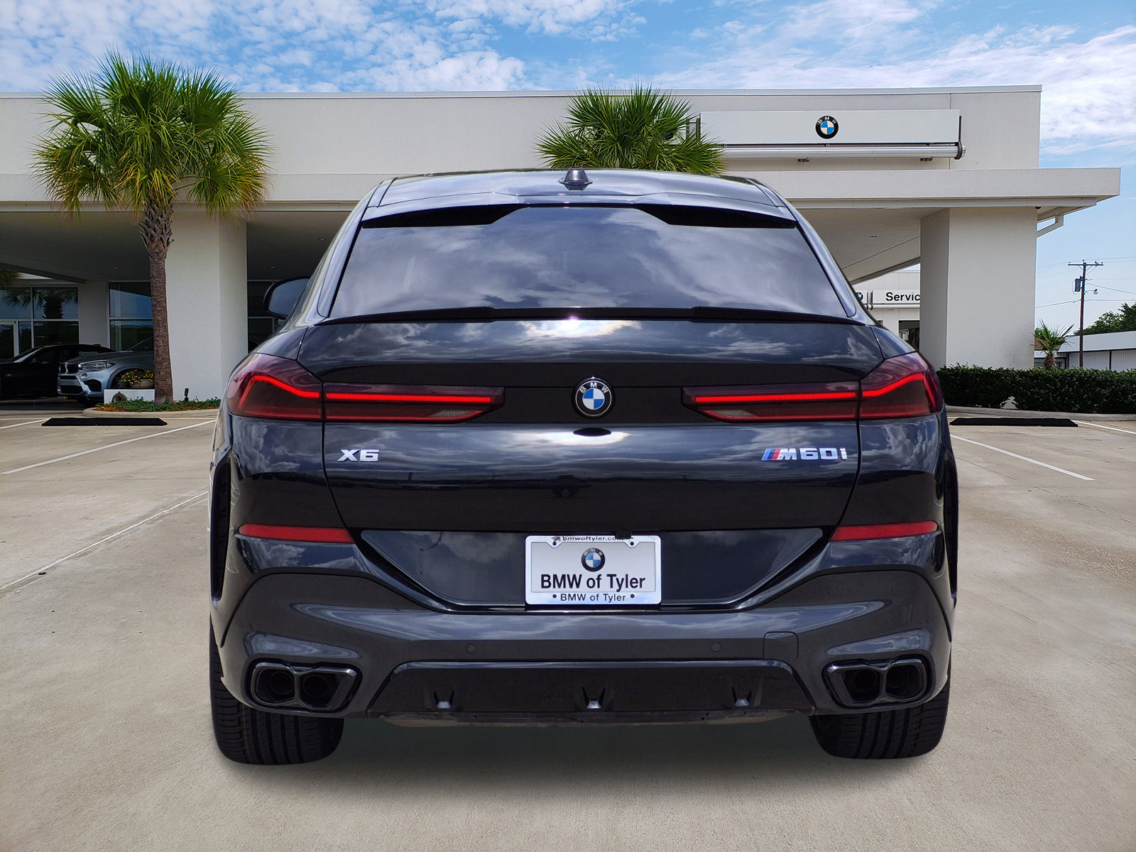 Certified 2025 BMW X6 M60i w/ Climate Comfort Package AWD/4WD image 5