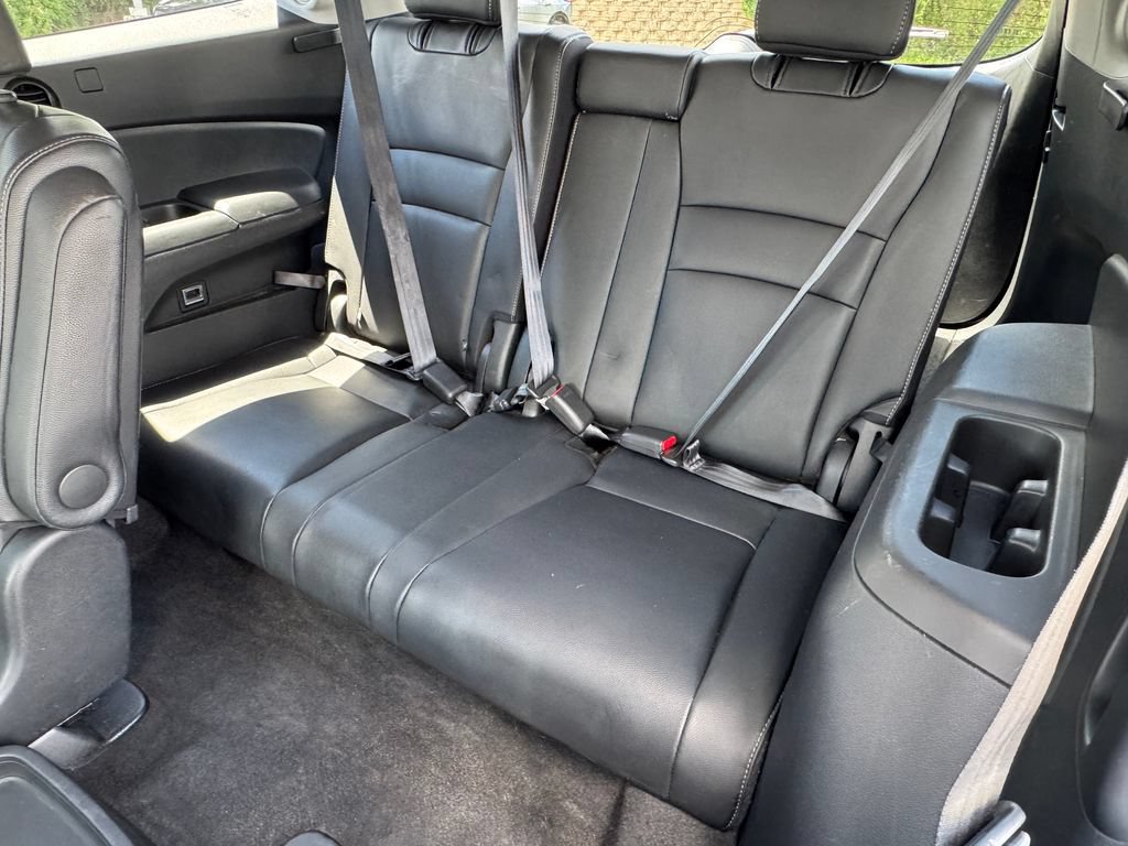 Used 2019 Honda Pilot Touring image 19