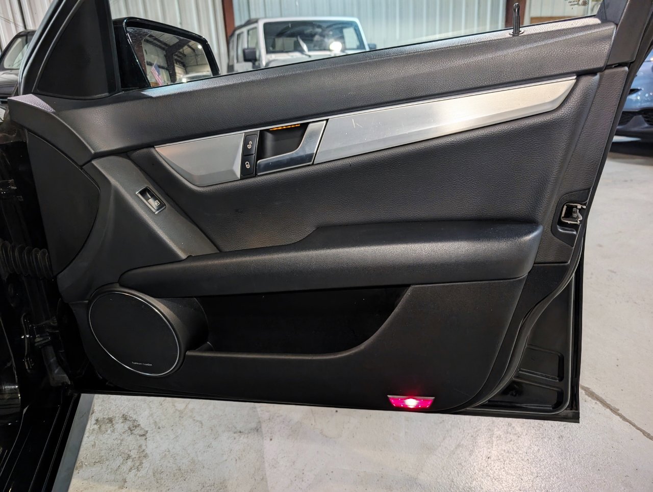 Used 2013 Mercedes-Benz C 300 4MATIC Sedan image 27