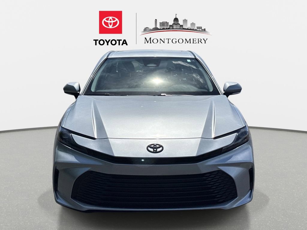Used 2025 Toyota Camry LE image 8